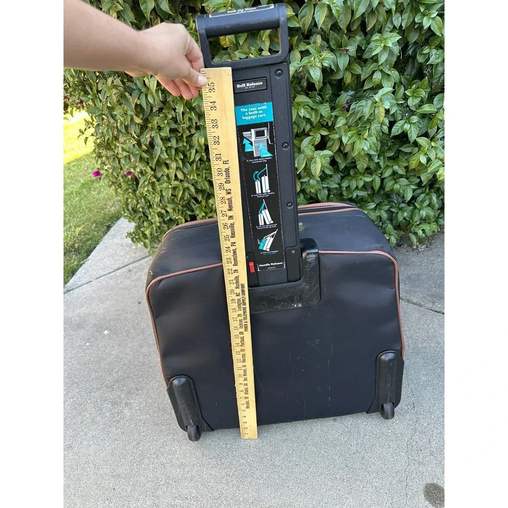 Vintage LARK Samsonite Black 22